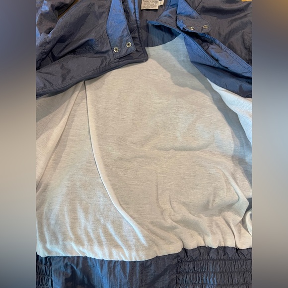 Vintage 80’s Women’s Pierre Cardin Stylish Jacket! Color is a bluish-gray, Large - Picture 5 of 8